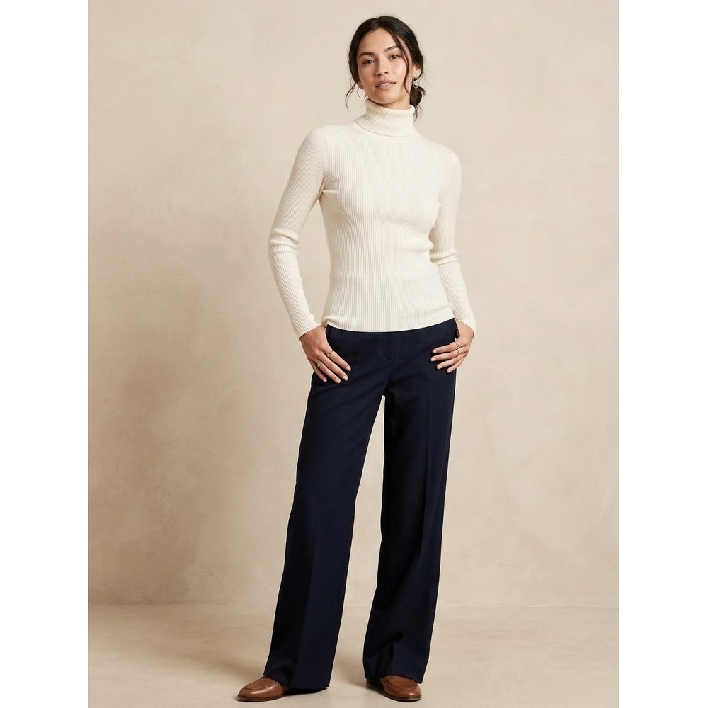Uniqlo Women XXS Extra Fine Merino Ribbed Turtleneck Sweater Off White 469426